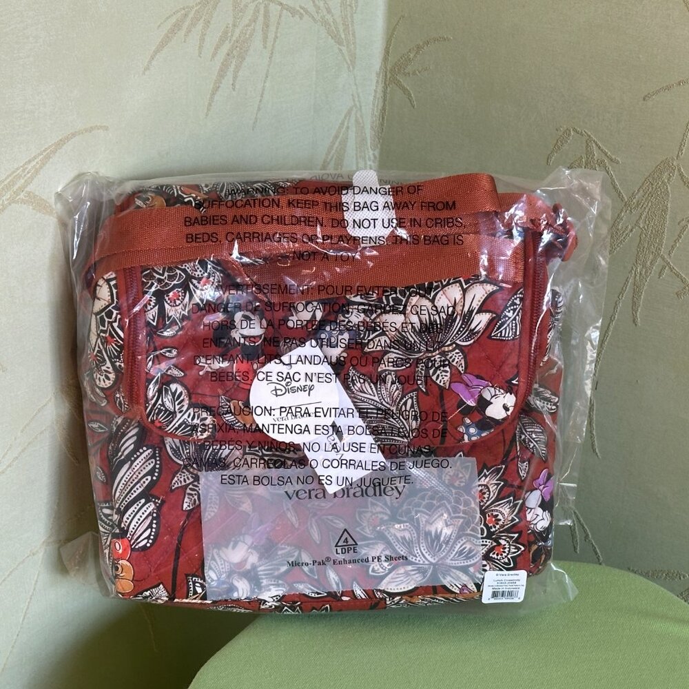 VERA BRADLEY DISNEY LUNCH CROSSBODY BAG :NWT MICKEY & MINNIE'S FLIRTY FLORAL - Picture 13 of 16